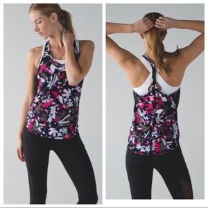 NWT’s Lululemon fast line singlet